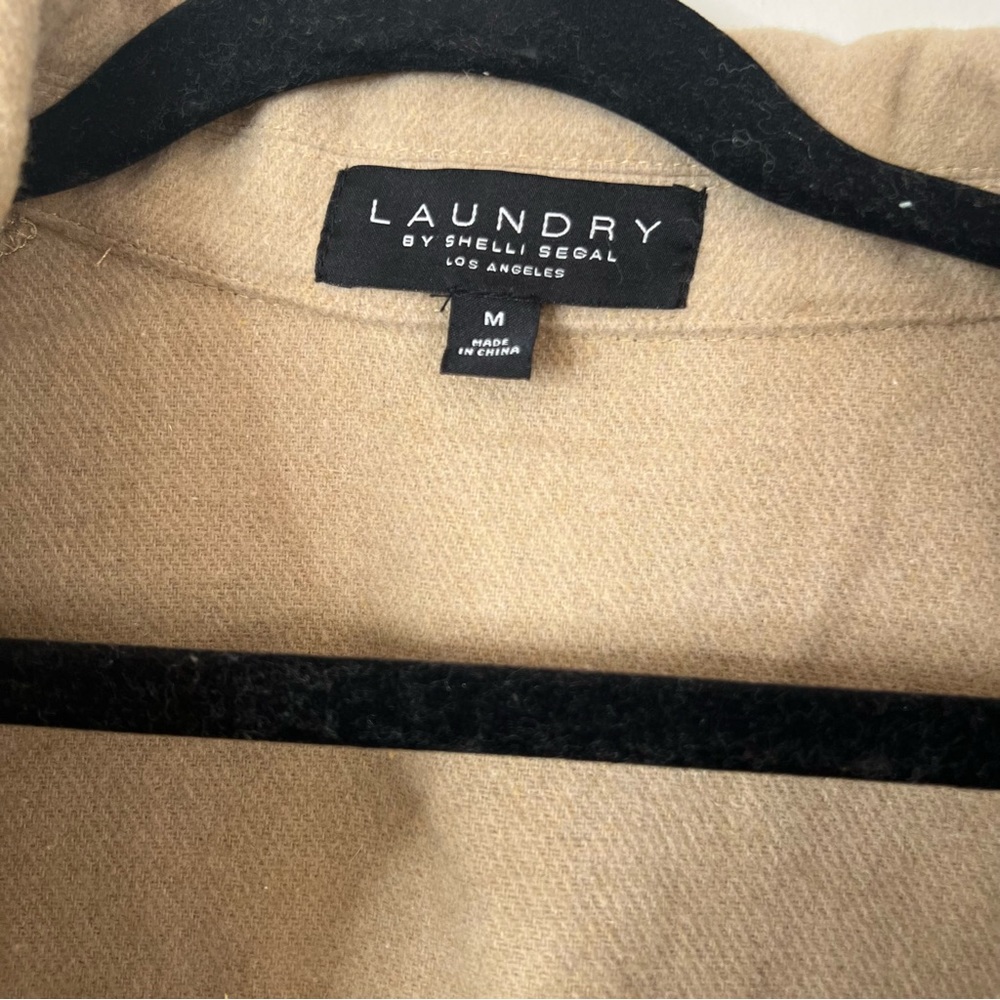 Laundry By Shelli Segal Women’s Tan Shacket Sz M Very warm and Cozy - Picture 5 of 6